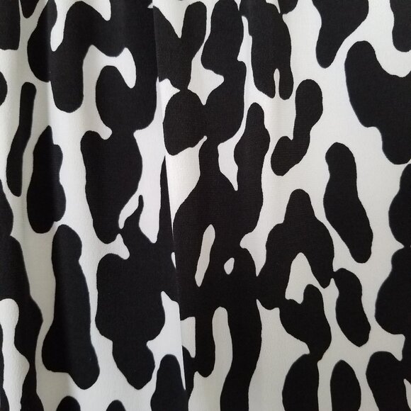 Christopher & Banks Animal Print Blouse Sleeveless - Picture 3 of 7